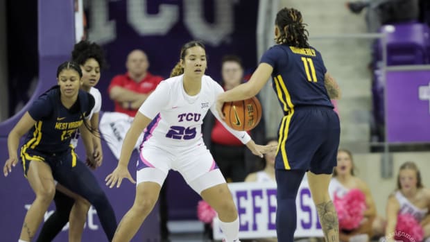 Sydney Harris defending
